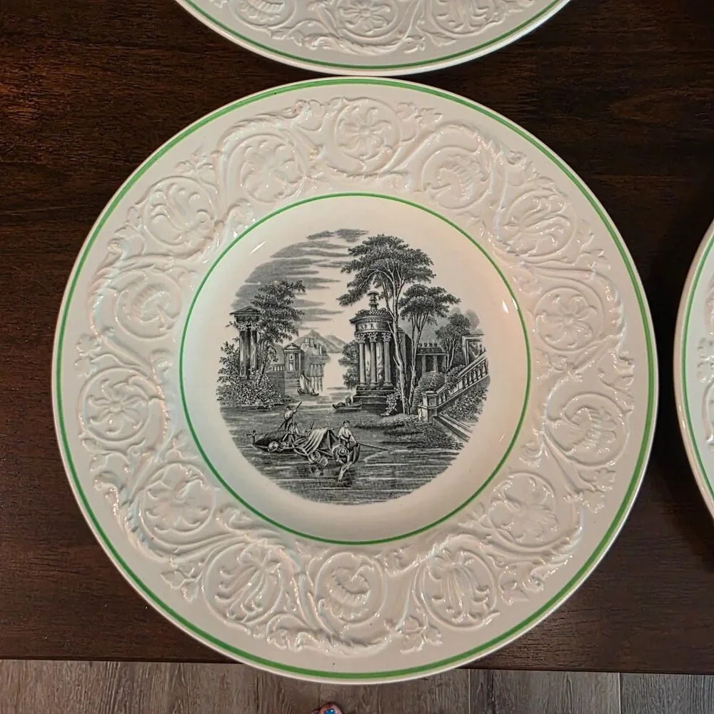 Wedgwood Patrician Torbay Green 9 1/4” Luncheon Plates Vintage England Set of 4